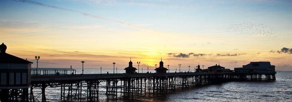 The Melville Hotel - Central Location Blackpool Kültér fotó